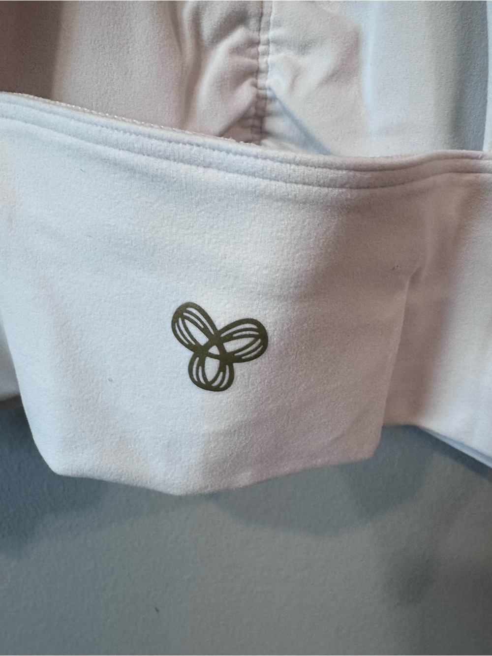 Aritzia White Racerback Ruched Sports Bra - Picture 4 of 6